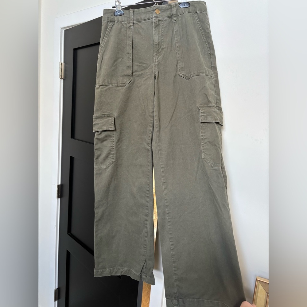 Wild Fable Olive Green Wide Leg Cargo Pants